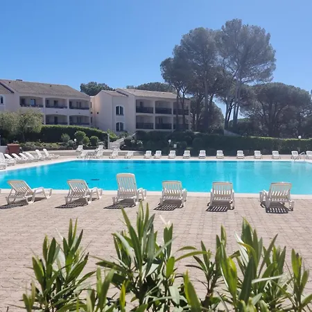 Apartamento Chez K&d Nature Avec Piscine St Raphael